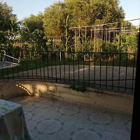 Apartment Xaroula Ierissos
